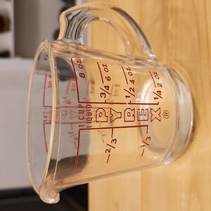 Rare Vintage Pyrex #508 Glass Measuring Cup Red Letters D Handle One cup 8 oz